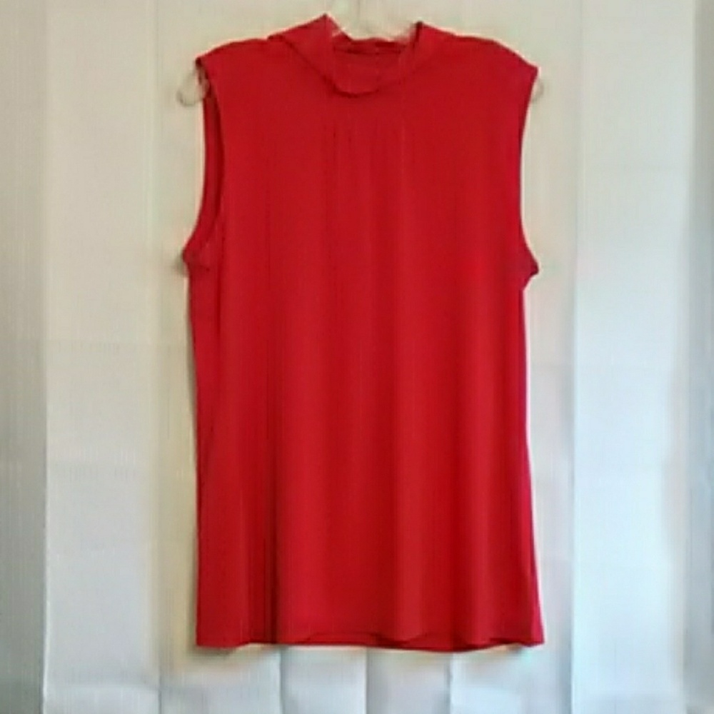 Beautiful red sleevless top from fashion bug.